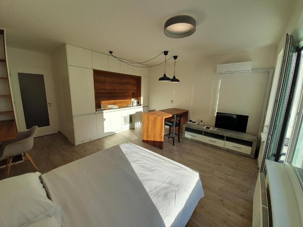 Entrez Radnica Apartman Kassa Kültér fotó