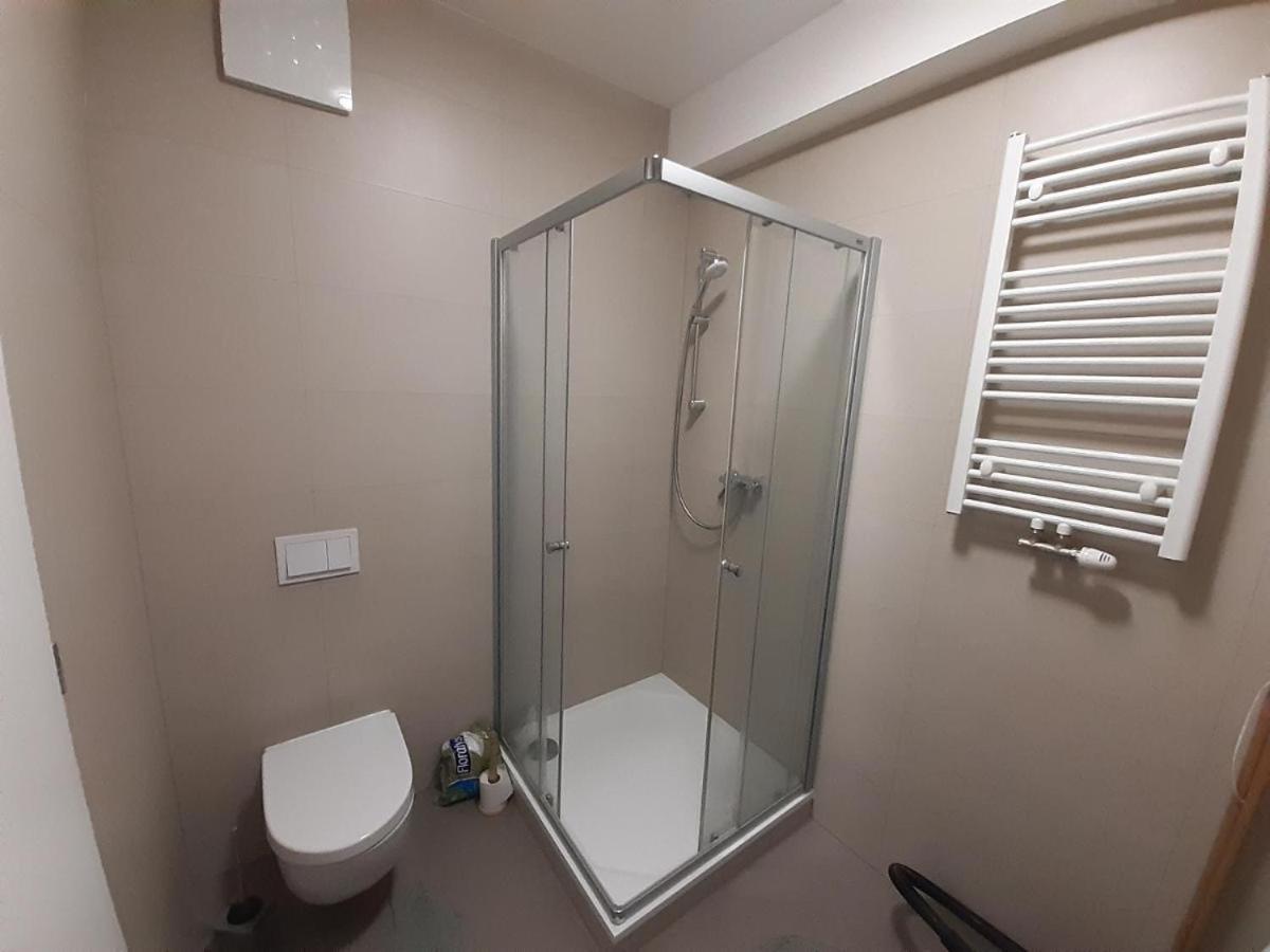 Entrez Radnica Apartman Kassa Kültér fotó