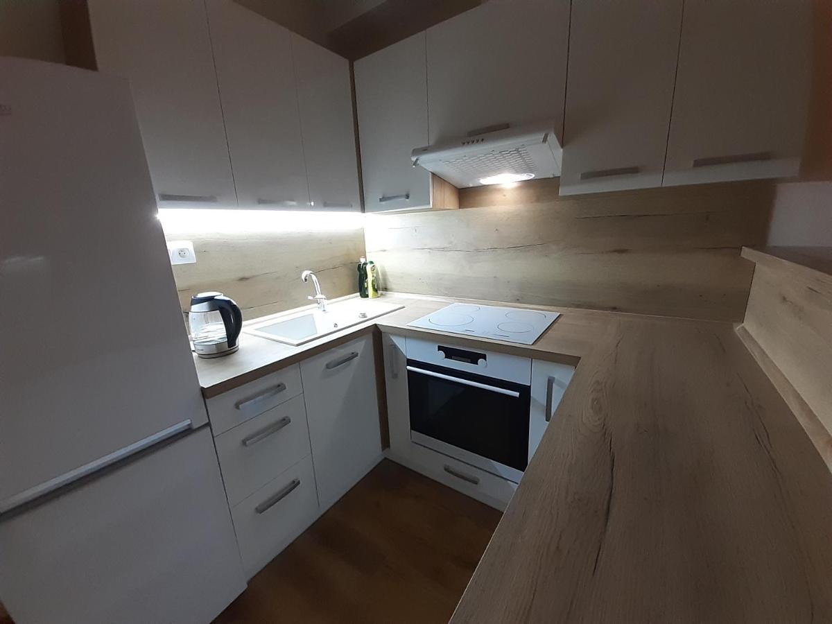 Entrez Radnica Apartman Kassa Kültér fotó